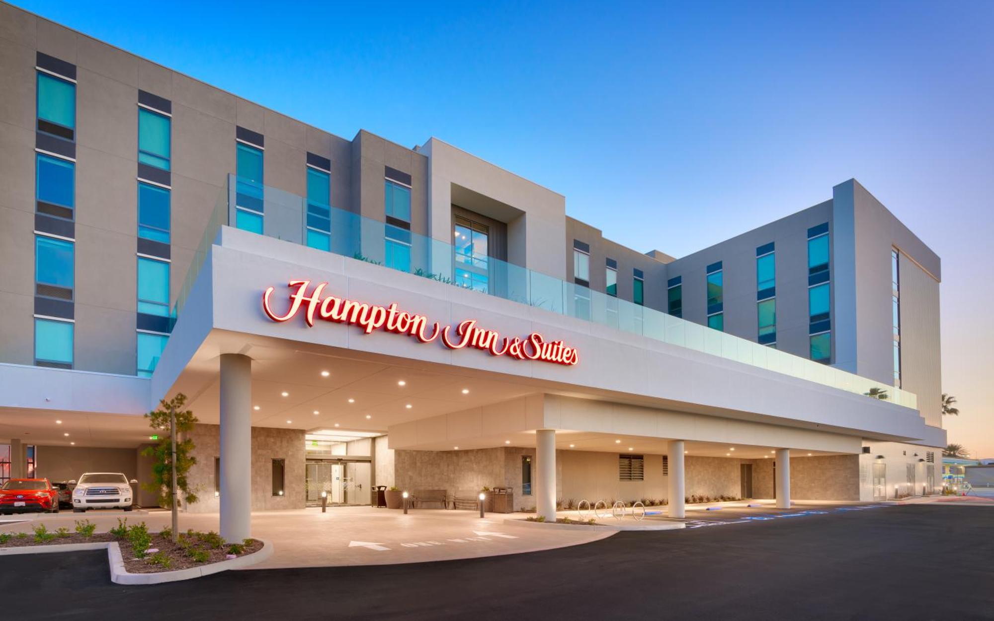 Hampton Inn & Suites Anaheim Resort Convention Center Eksteriør billede